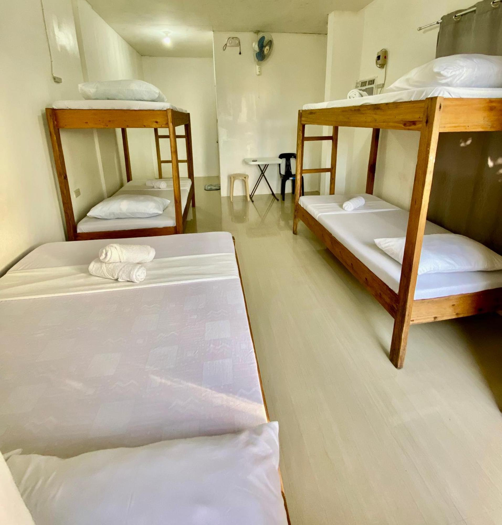 Reddot Guest House General Luna  Εξωτερικό φωτογραφία