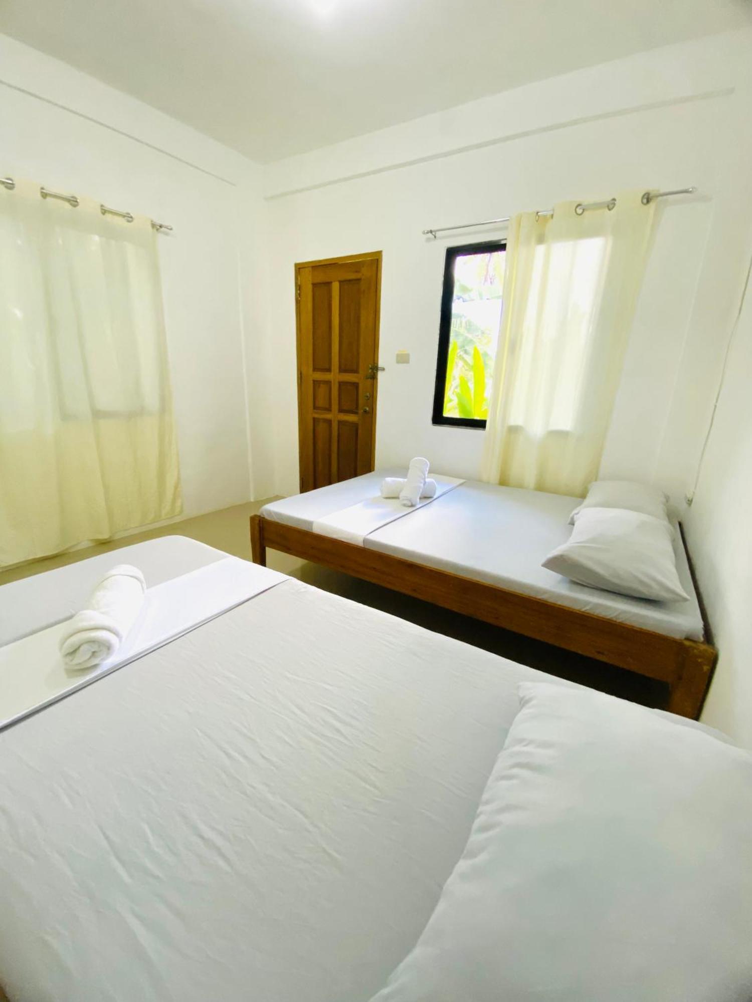 Reddot Guest House General Luna  Εξωτερικό φωτογραφία